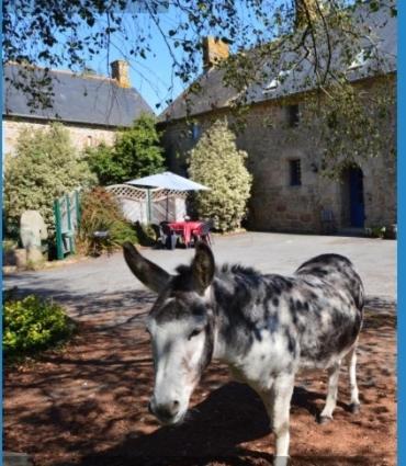 La Campagne Bretonne Villa Parigne Exterior photo